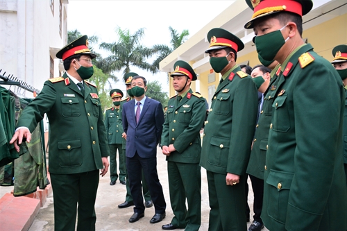 Thượng tướng Trần Quang Phương thăm, kiểm tra Trung đoàn 8, Sư đoàn 395